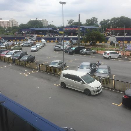 Desa House Hotel Kepong Eksteriør billede