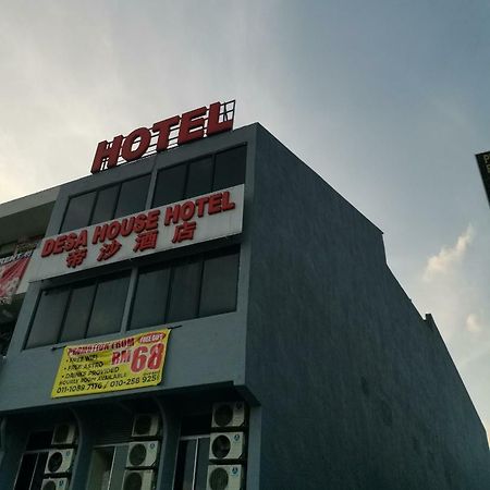 Desa House Hotel Kepong Eksteriør billede