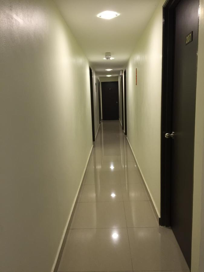 Desa House Hotel Kepong Eksteriør billede