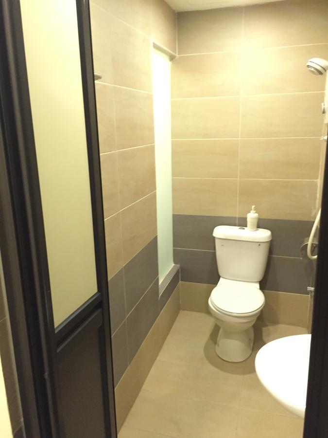 Desa House Hotel Kepong Eksteriør billede