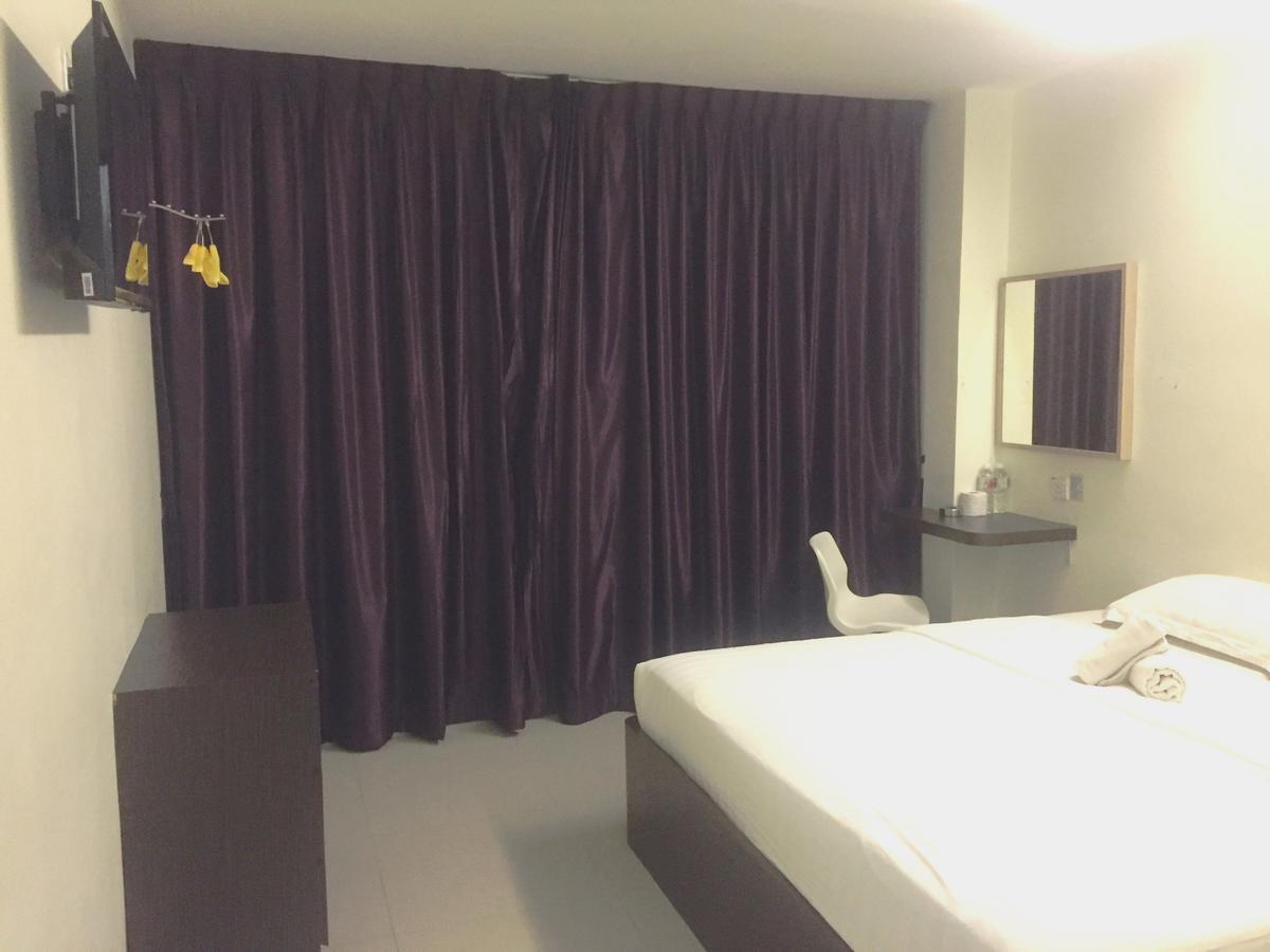 Desa House Hotel Kepong Eksteriør billede