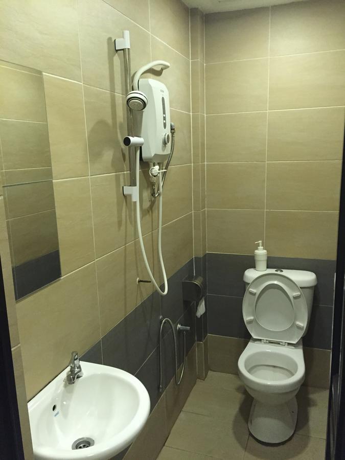 Desa House Hotel Kepong Eksteriør billede