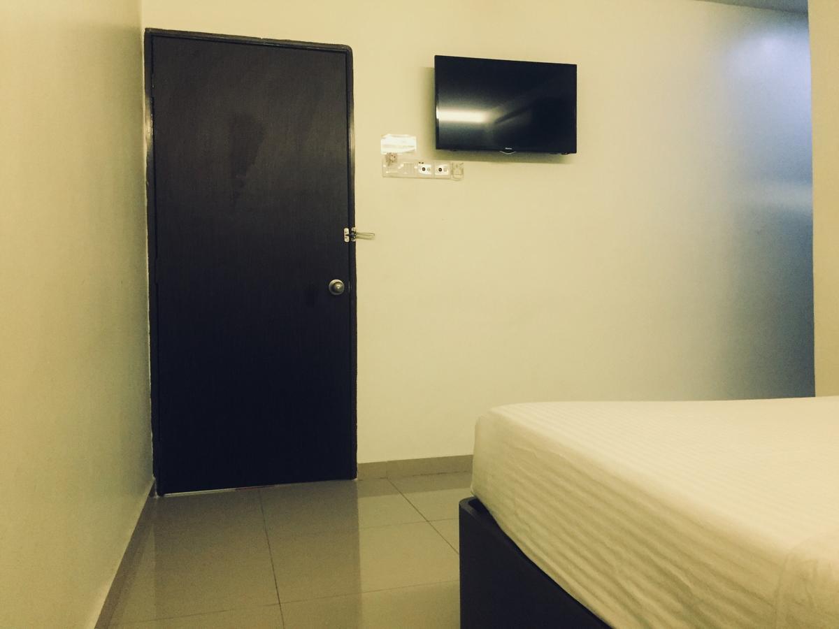 Desa House Hotel Kepong Eksteriør billede