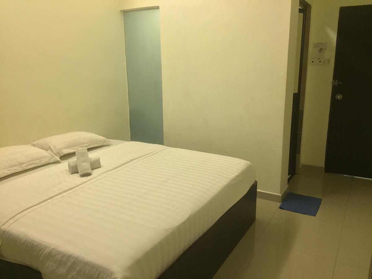 Desa House Hotel Kepong Eksteriør billede