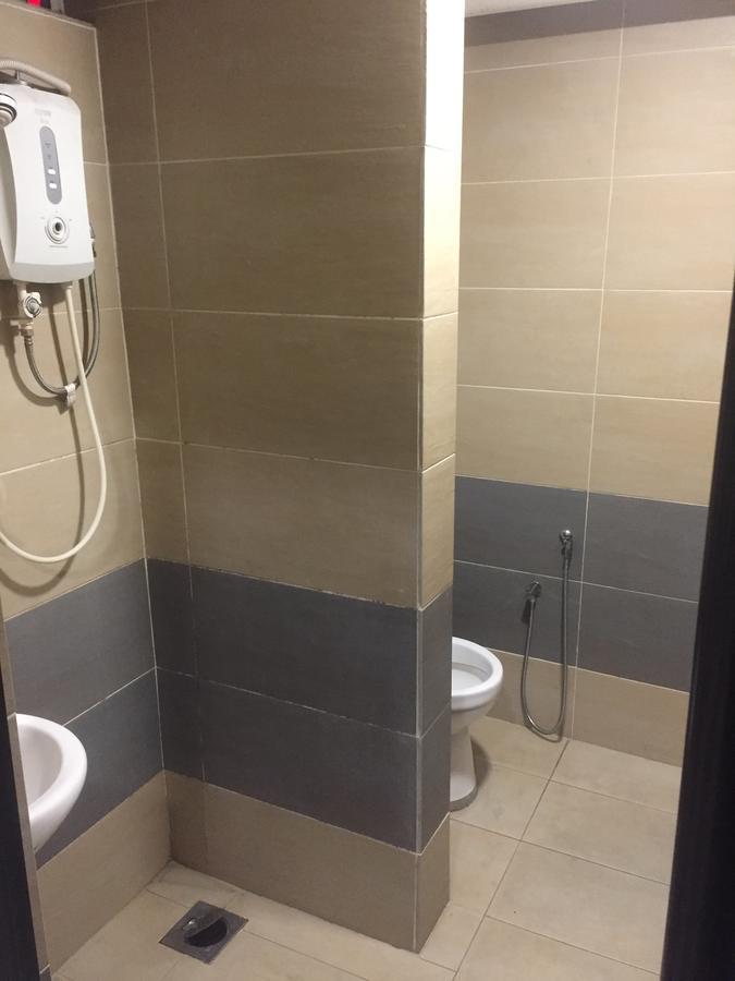 Desa House Hotel Kepong Eksteriør billede