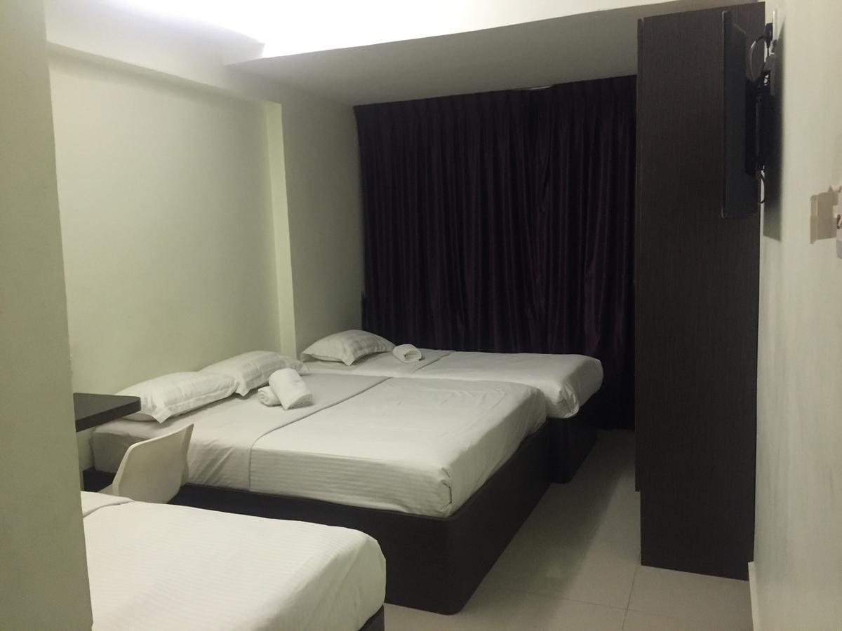 Desa House Hotel Kepong Eksteriør billede