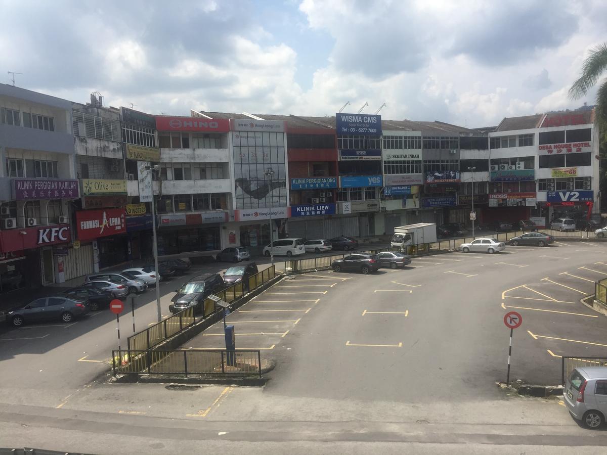 Desa House Hotel Kepong Eksteriør billede