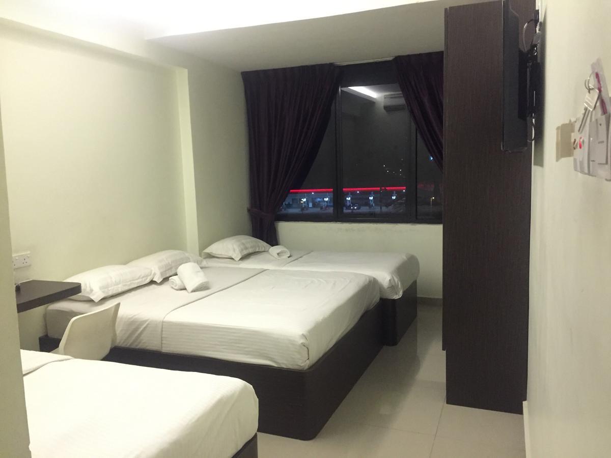 Desa House Hotel Kepong Eksteriør billede
